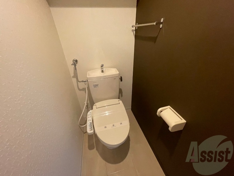 トイレ　トイレです。ウォシュレット付を探している方、おすすめです。