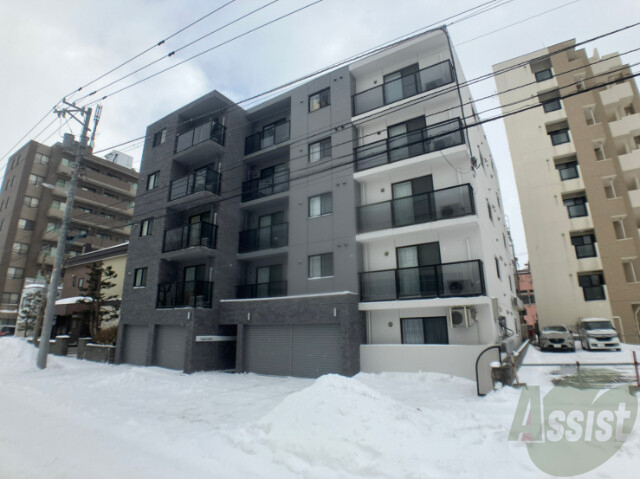 建物外観　札幌市東区北三十五条東「ＬａｐｌａｃｅＥａｓｔ」