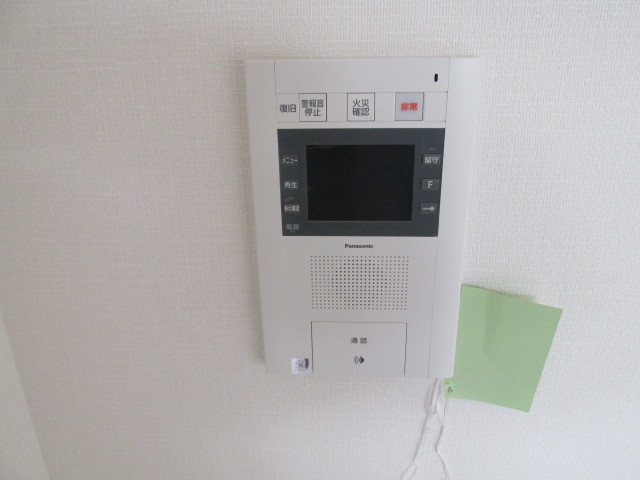 セキュリティ　モニター付きインターフォンで安全！