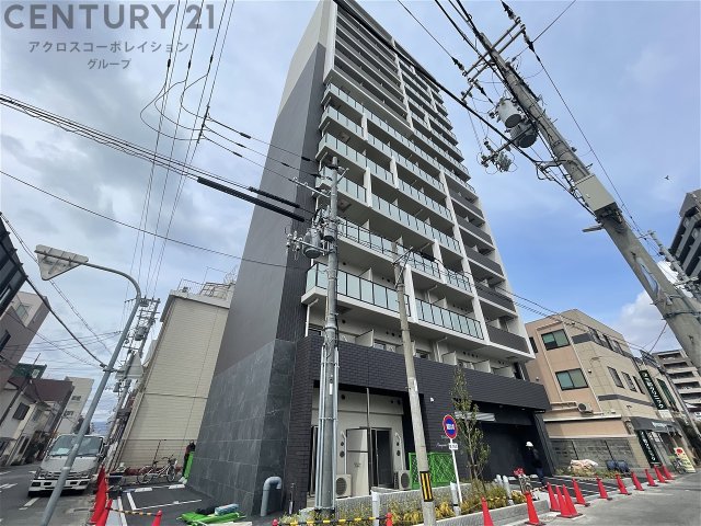 建物外観　宅配ボックス・モニター付きオートロックでセキュリティ安心♪