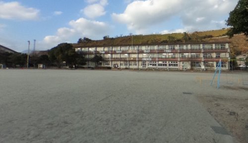 小学校　垂水市立垂水小学校（小学校）まで722m