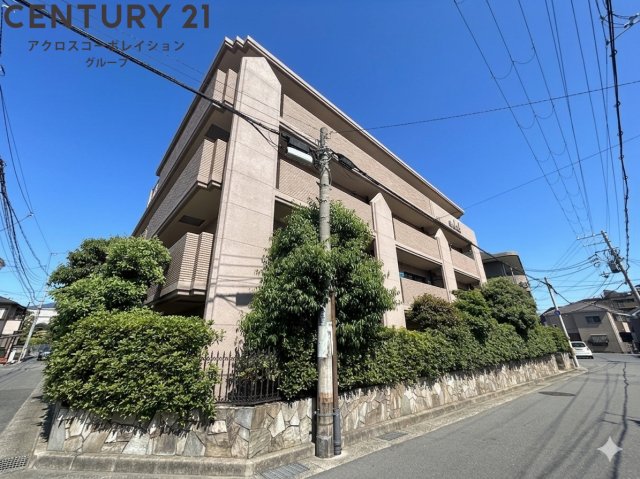 建物外観　オートロック付きです♪