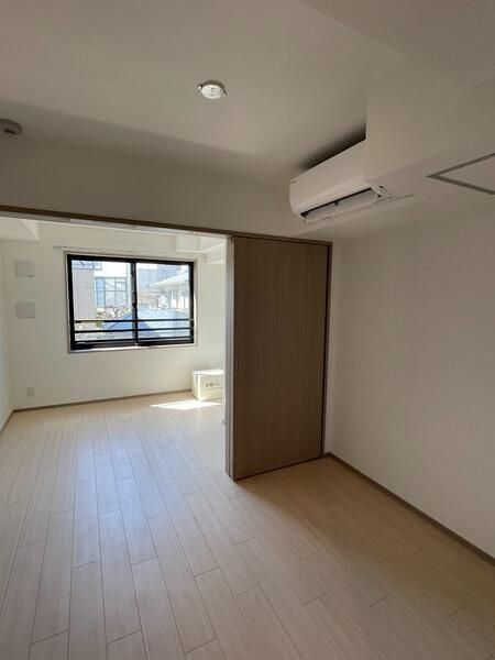 居室・リビング　※別部屋参考写真