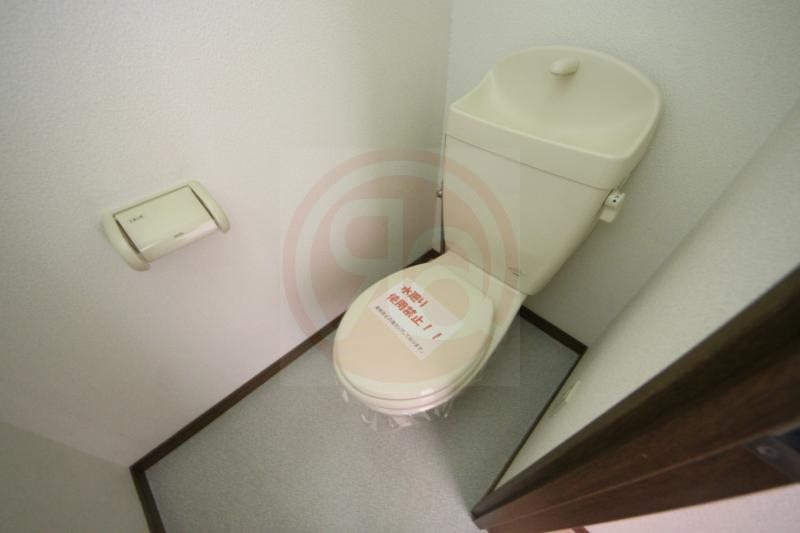 トイレ　コンパクトで使いやすいトイレです