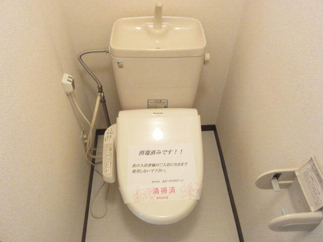 トイレ　洗浄便座※同タイプ参考写真