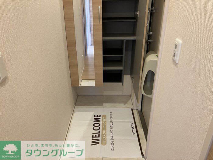 玄関　お問合せはタウンハウジングまで！※現地待合わせ相談可能