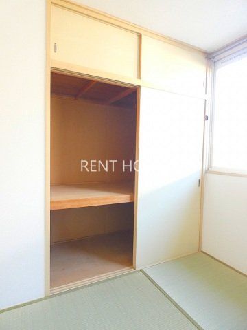 収納　別タイプのお部屋の写真です