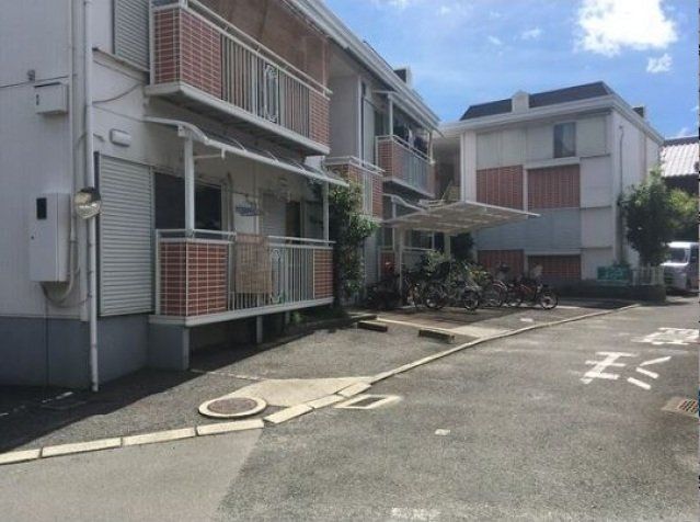 建物外観　2階建てで全戸角部屋4戸物件です。