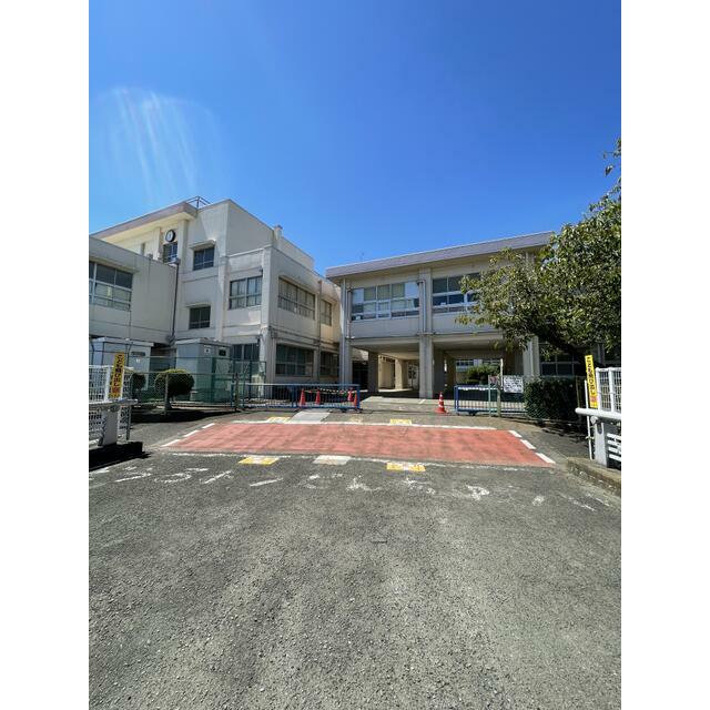 小学校　平塚市立城島小学校（小学校）まで1054m