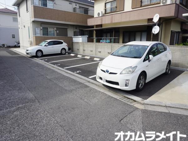駐車場　駐車場
