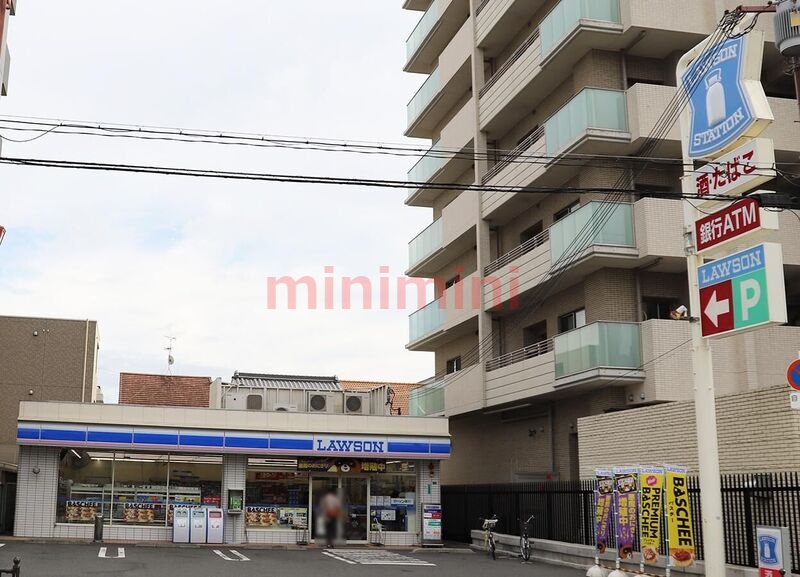 コンビニ　ローソンJR茨木東口店（コンビニ）まで174m