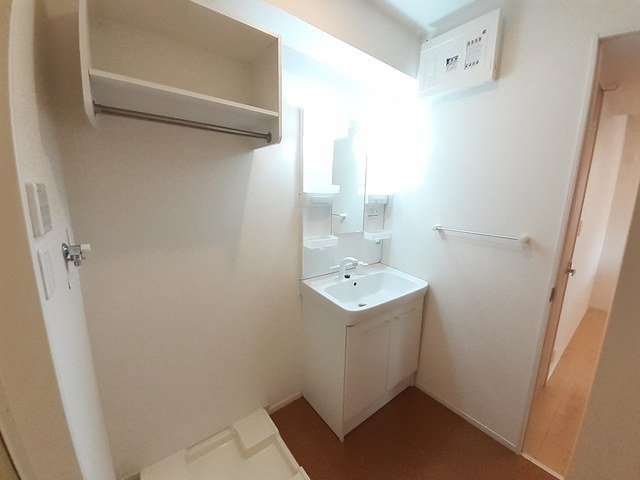 洗面設備　忙しい朝には欠かせない洗面所です