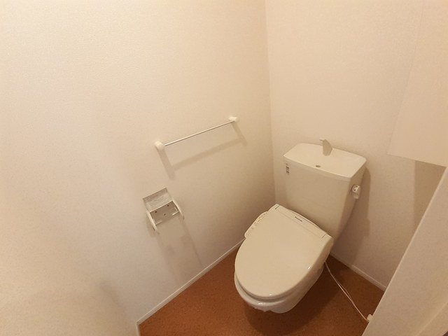 トイレ　コンパクトで使いやすいトイレです