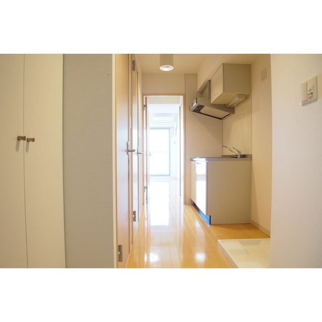 玄関　オール電化のお部屋