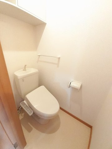 トイレ　清潔感のあるトイレです