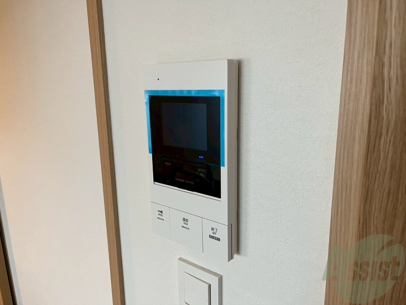 セキュリティ　ＴＶモニター付インターホンです。来客者の顔が見えるので安心！