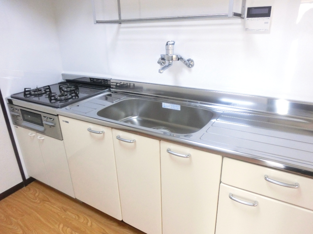 キッチン　※別部屋参考写真☆グリル・3口コンロ付システムキッチン☆