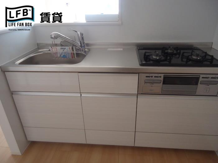 キッチン　※写真は203号室です