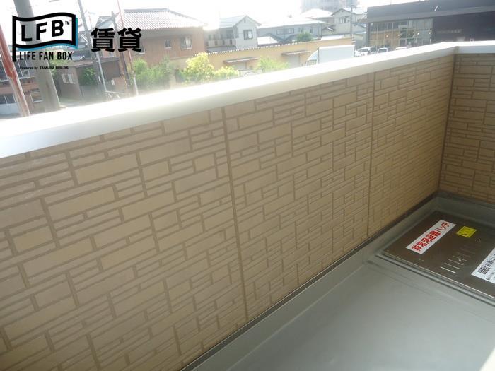 バルコニー　※写真は203号室です