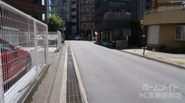 その他　前面道路（その他）まで1m