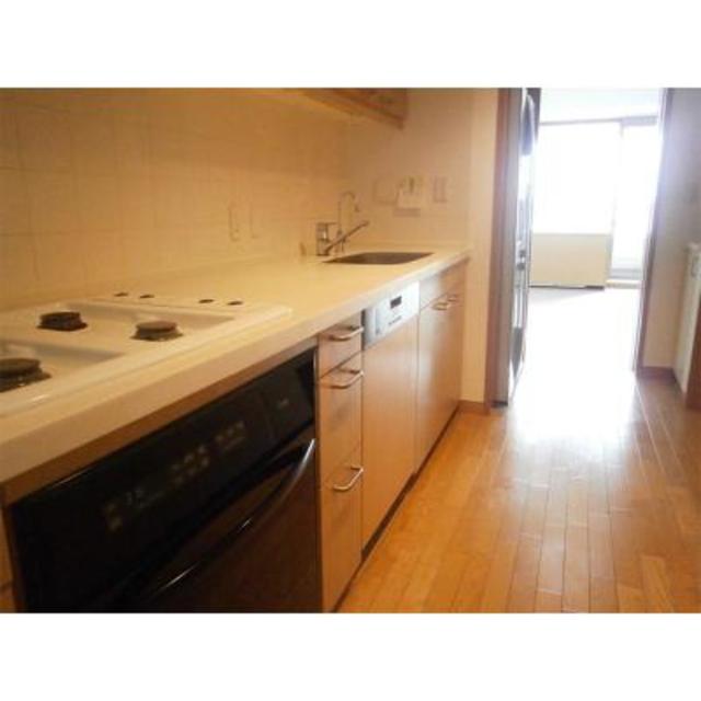 キッチン　※写真は同タイプ住戸です。