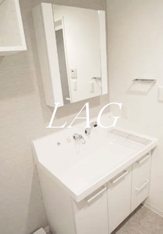 洗面設備　独立洗面台です。