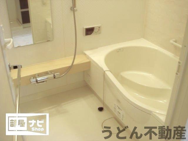 バス・シャワールーム　うどん県のお部屋探しはうどん不動産へ うどんちゃんとLINE
