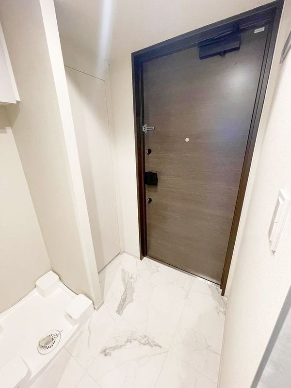 玄関　※別部屋参照
