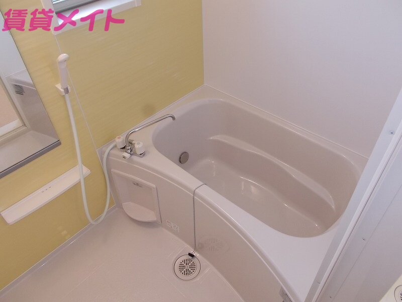 バス・シャワールーム　別部屋同タイプ