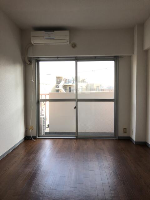 居室・リビング　★044-299-8985までお気軽にお電話下さい♪