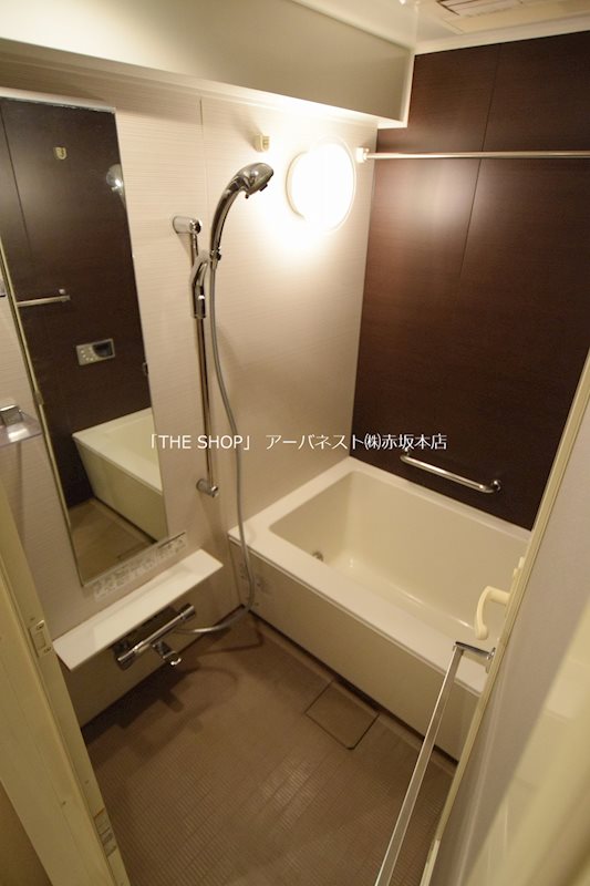 バス・シャワールーム　追い炊き付き