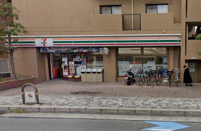 コンビニ　セブンイレブン　吹田垂水町店（コンビニ）まで124m