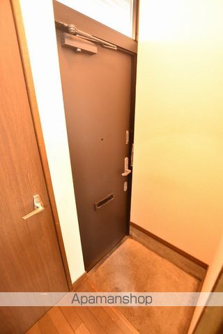 旭レジデンスの玄関写真