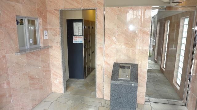 セキュリティ　♪オートロックで安心を掛ける！♪