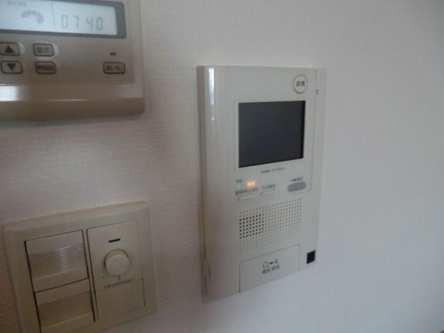 セキュリティ　TVモニターフォン付き