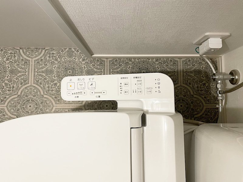 トイレ　温水洗浄便座が装備されています。