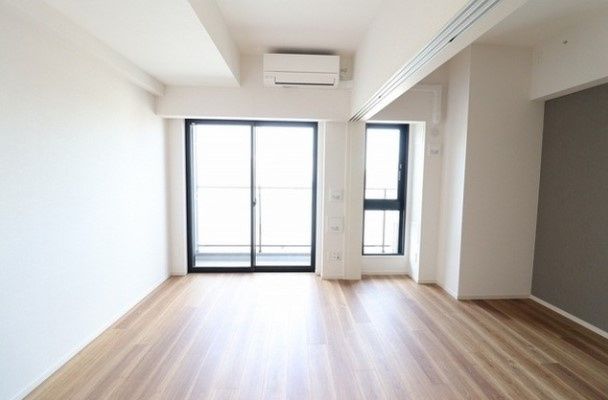 居室・リビング　☆ゆったり過ごせる居間です☆