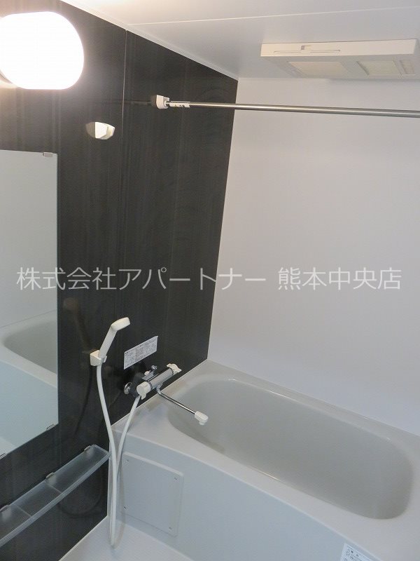 バス・シャワールーム　嬉しい♪浴室乾燥機完備！