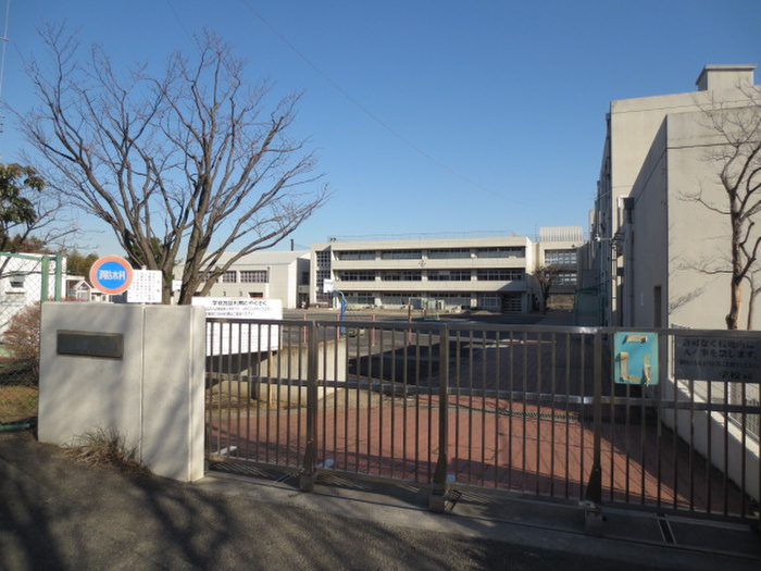 小学校　緑園東小（小学校）まで356m