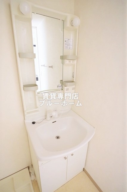 洗面設備　独立洗面台あります！