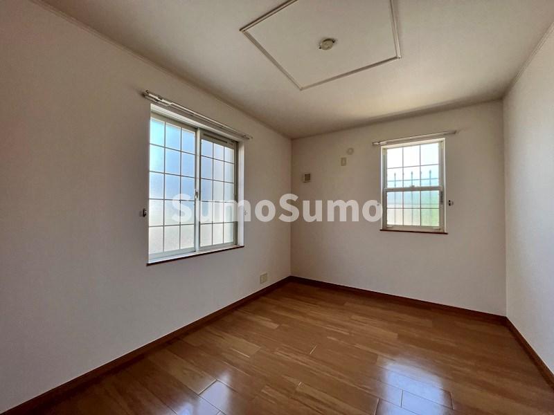 その他部屋・スペース　落ち着いて過ごせるお部屋なので、寝室にいかがでしょうか