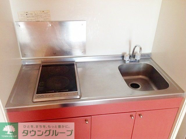 キッチン　設備・仕様は号室により異なる為、現況を優先致します。