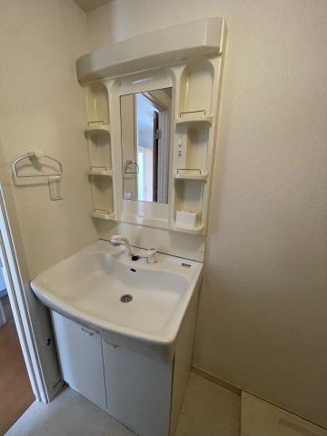 洗面設備　同仕様
