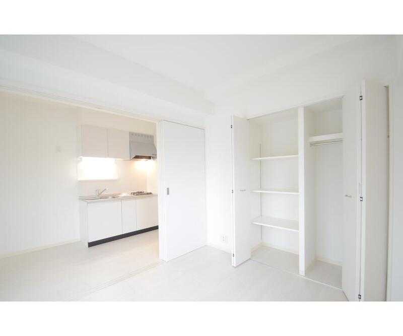 収納　【南向き角部屋2面採光の明るいお部屋♪】おすすめ物件！