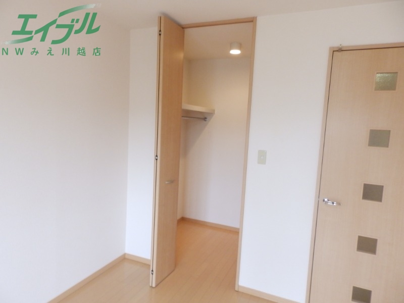 収納　別部屋同型タイプです。