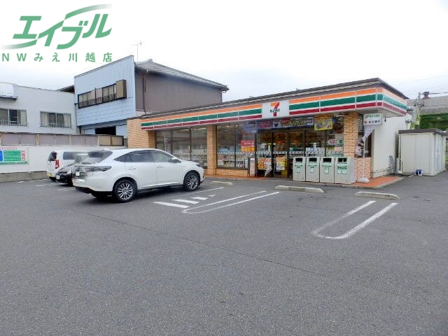 コンビニ　セブンイレブン桑名江場店（コンビニ）まで556m