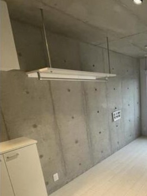 収納　ハンガーパイプ