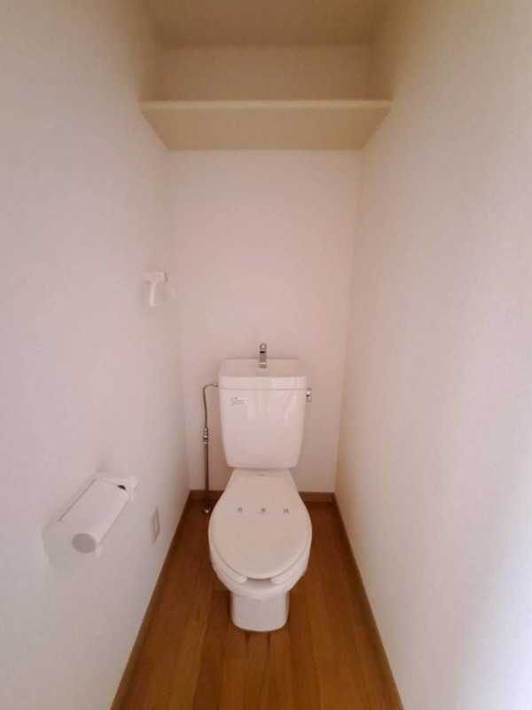 トイレ　※他部屋参考写真