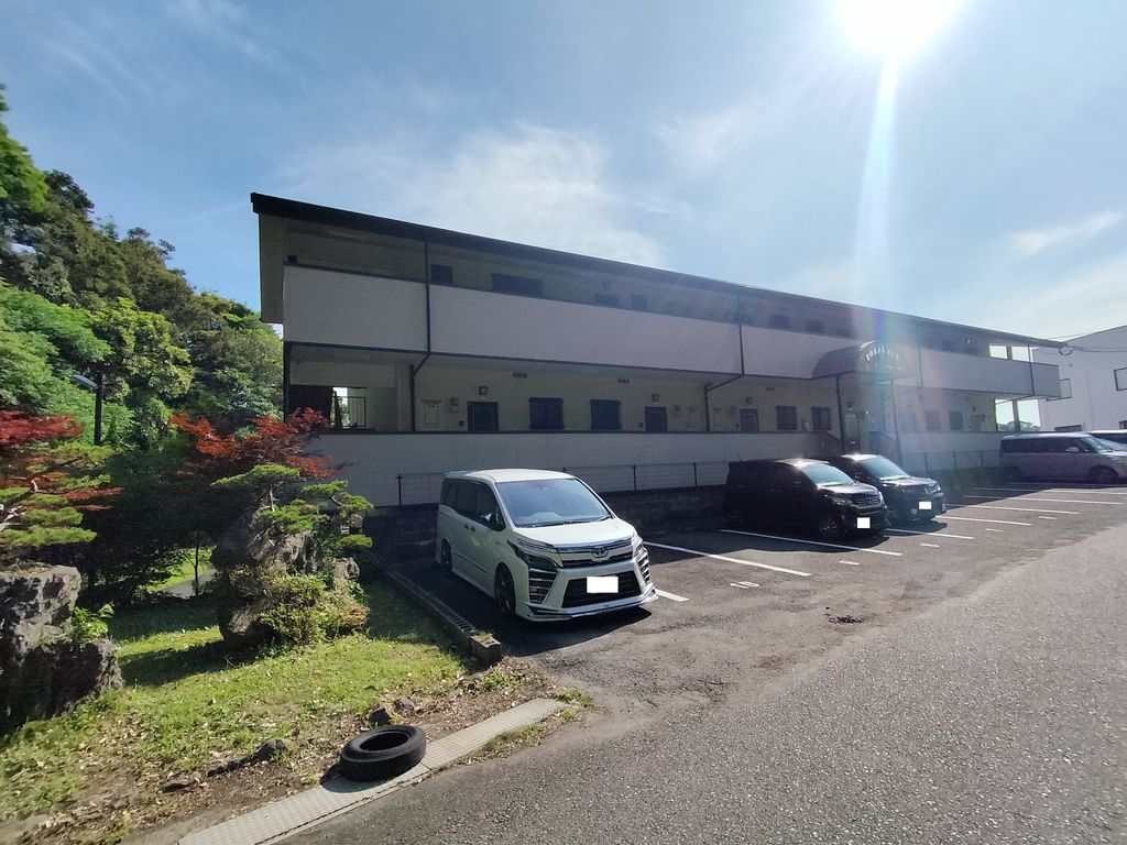 エントランス　駐車場