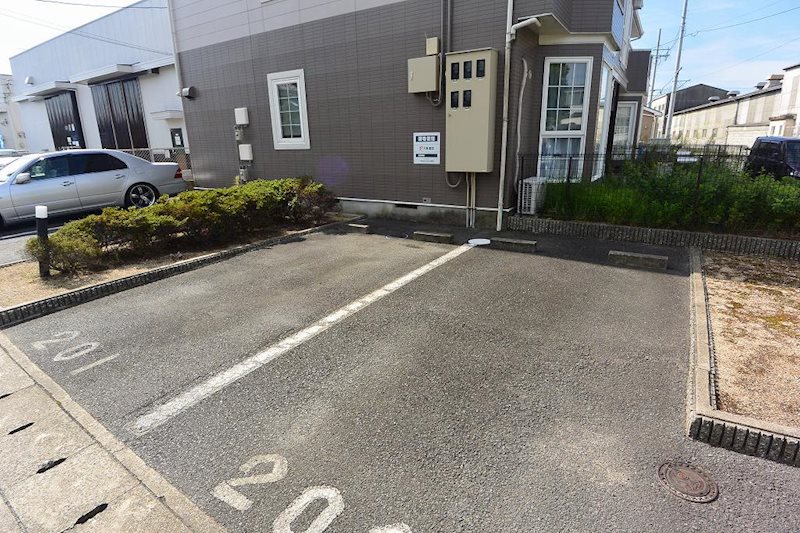 駐車場　駐車場